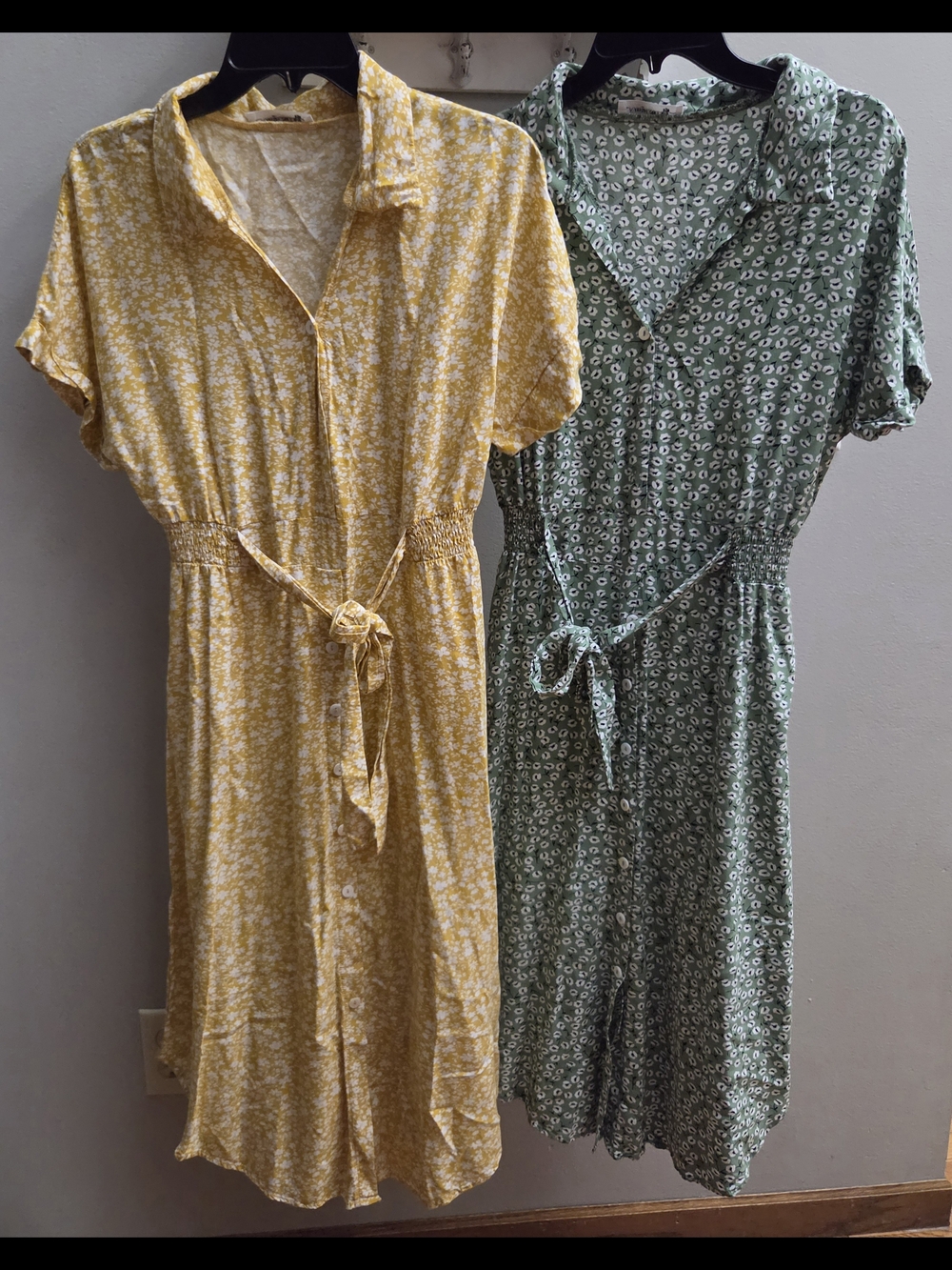 Angashion Small Button Short-Sleeve Midi Shirt Dress Lot- Tie Waist Floral